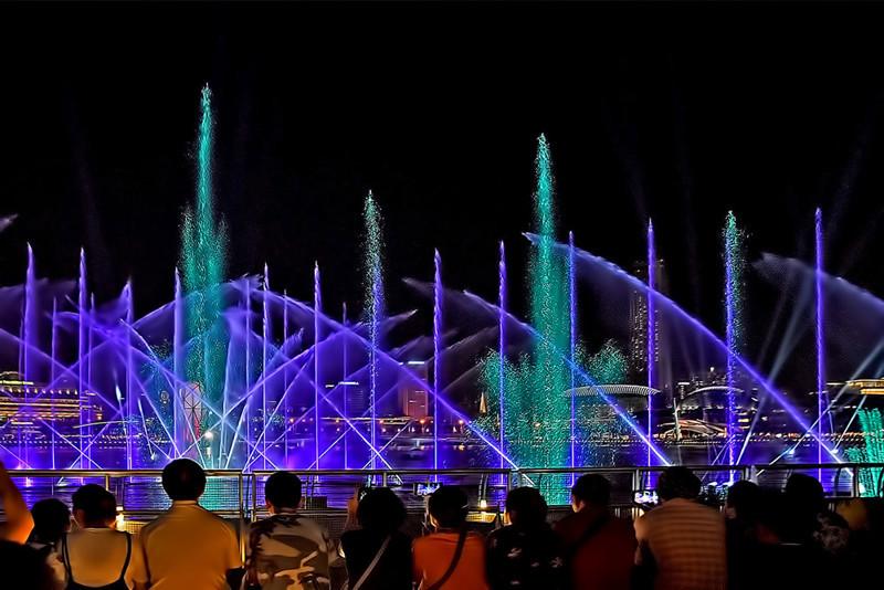 ชมโชว์SPECTRA LIGHT & WATER SHOW