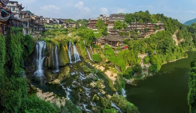 ทัวร์ เมืองฝูหรงเจิ้น Furong Town